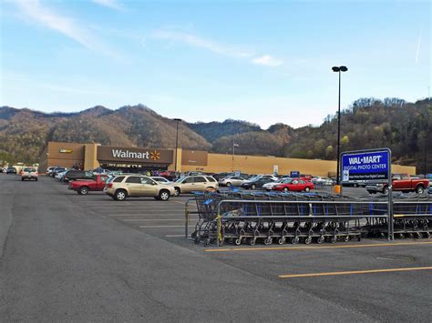 Walmart harlan ky - Get Walmart hours, driving directions and check out weekly specials at your Hazard Supercenter in Hazard, KY. Get Hazard Supercenter store hours and driving directions, buy online, and pick up in-store at 120 Daniel Boone Plz, Hazard, KY 41701 or call 606-439-1882